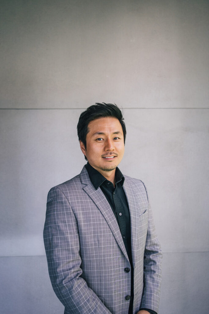 Daniel Woo Headshot